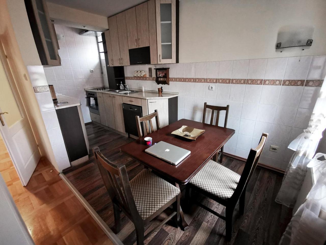 Apartman White เบลเกรด ภายนอก รูปภาพ